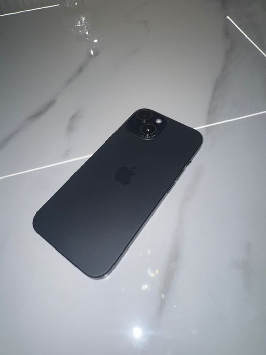 iPhone 15- 256 GB черен