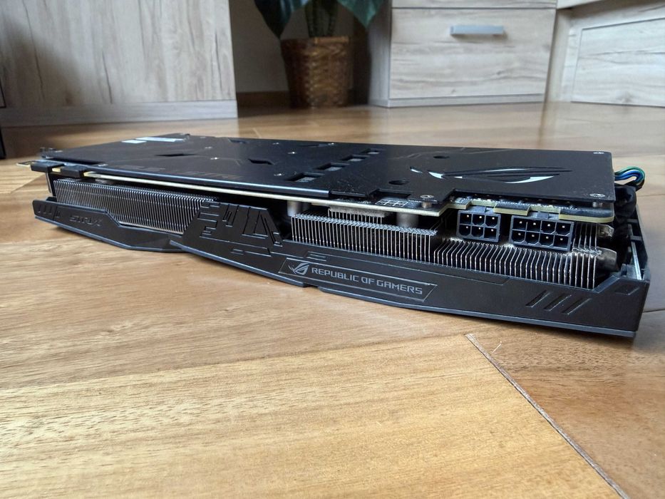 Видео карта ASUS GeForce GTX 1080 8GB ROG Strix