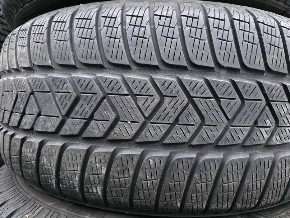 2бр Зимни гуми 255 50 19 - Pirelli Runflat