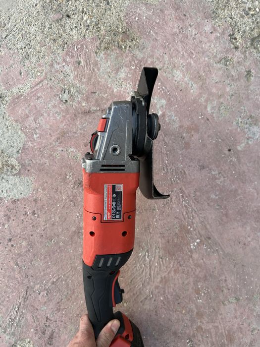 Polizor Milwaukee M18 ONEFLAG230XPDB