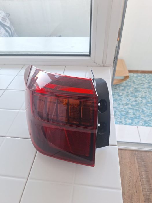 Задняя левая фара на KIA SELTOS