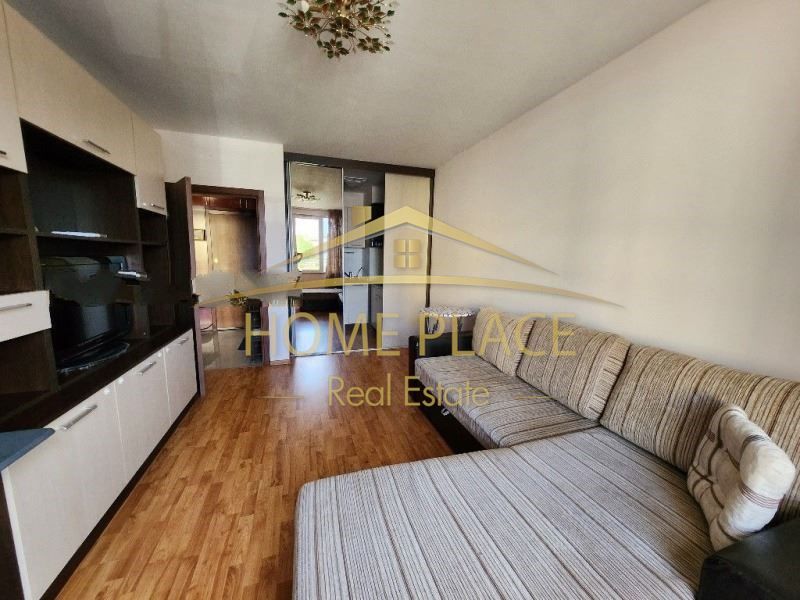 Дава се под наем Двустаен апартамент в к.к. Св.Св. Константин и Елена - 60 кв.м за 548.25 € - Снимка #2