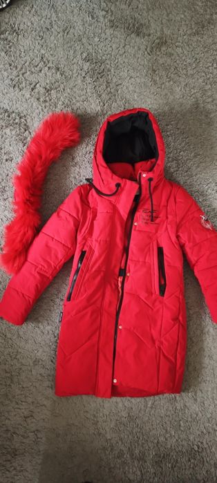 Зимняя куртка для девочки