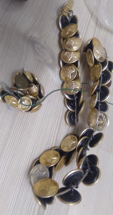 Погоны, пуговицы, значки и ...