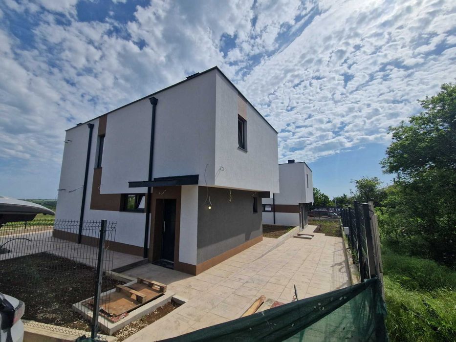 Продава се Къща в с. Кичево, Област Варна - 126 кв.м за 1572 €/кв.м - Снимка #2