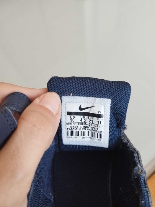 Маратонки Nike, размер 21