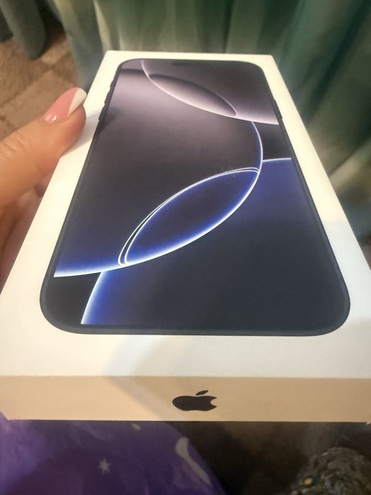 Продам срочно айфон 16про макс