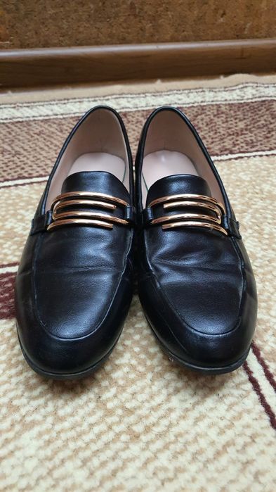 Лоферы женские 38