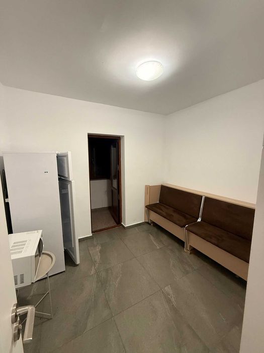 Vând apartament 3 camere,  decomandat, in suprafață de 69mp , etajul 1, str a III a localitatea Sulina jud. Tulcea