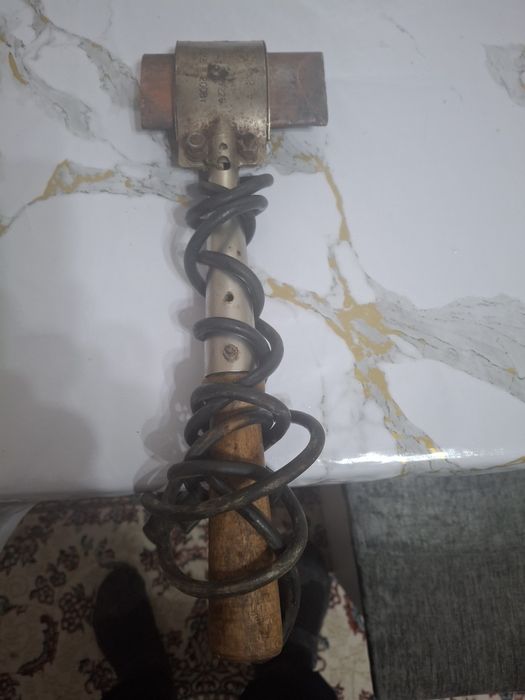 Продаются паяльник на 220 v