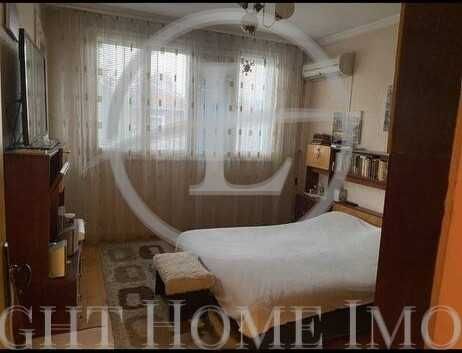 Продава се Тристаен апартамент в Пловдив, Изгрев - 135 кв.м за 1112 €/кв.м - Снимка #3