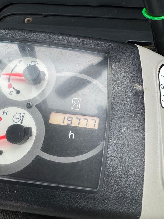 Excavator komatsu PC26MR-3 an 2017 ore 1900