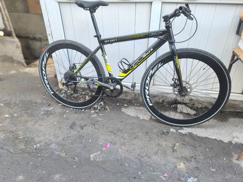 Продам велосипед GT