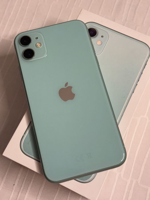 iPhone 11 64GB green