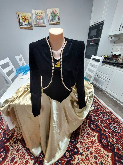 Вечернее платье для праздника