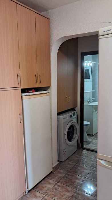Apartament 2 camere decomandat | Etaj 3/4 | Centrală proprie
