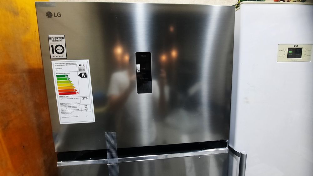 СРОЧНО. LG новый холодильник продаётся