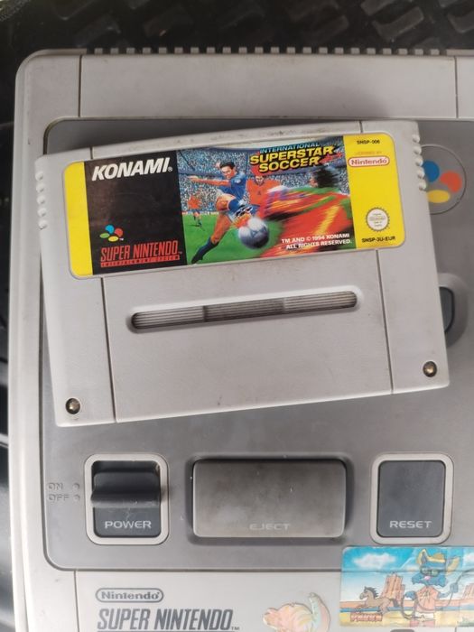 Super Nintendo продам с телевизором