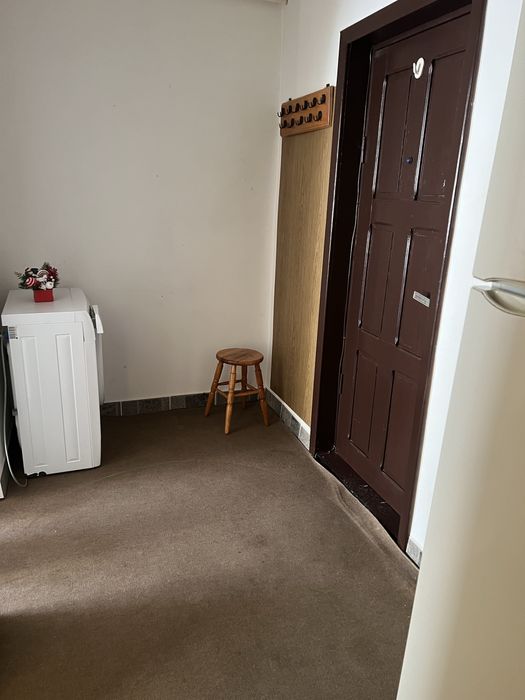 Ofer spre inchiriere garsonieră in Siret