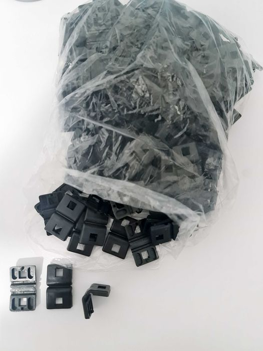 Distantier plastic pentru colier prindere panou gard bordurat Ø4mm/5mm