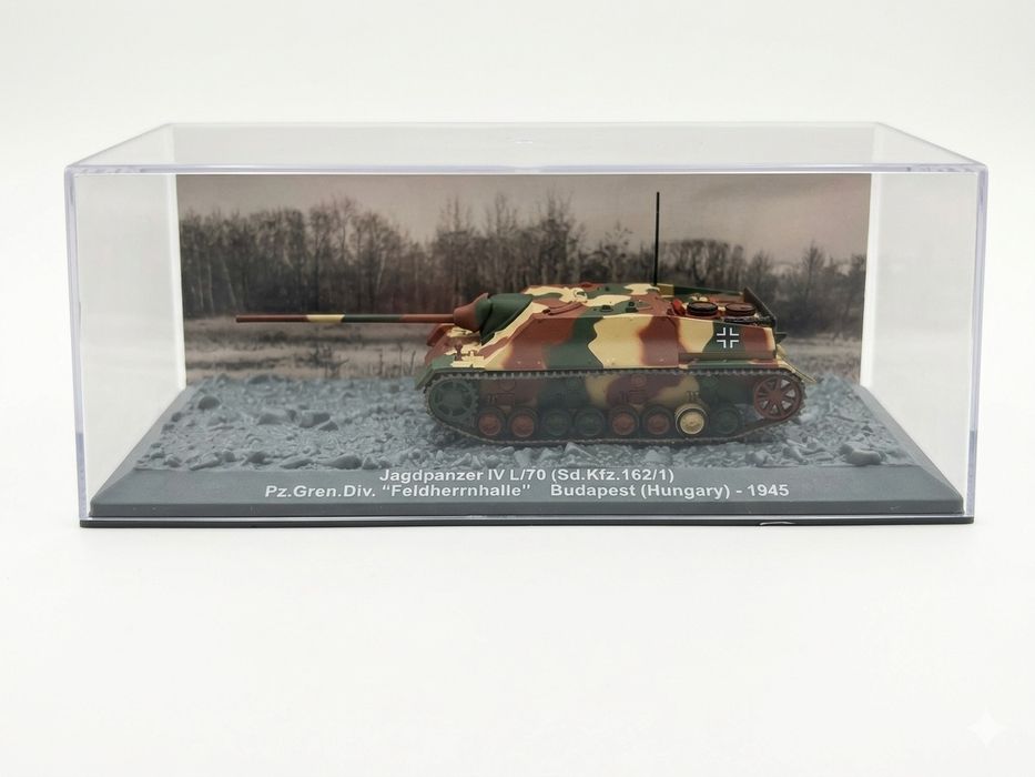 Панцер Jagdpanzer IV L/70 (Sd.Kfz.16211) 
Pz. Gren.Div, "Feldherrnhall