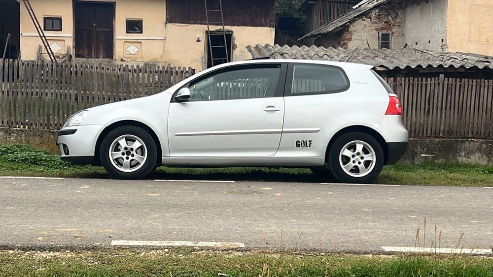 Schimb jante pe 15 cu 16 ,, detali in privat