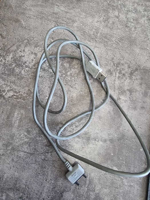 Зарядка от Sony-Ericsson K750