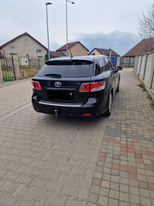 toyota avensis