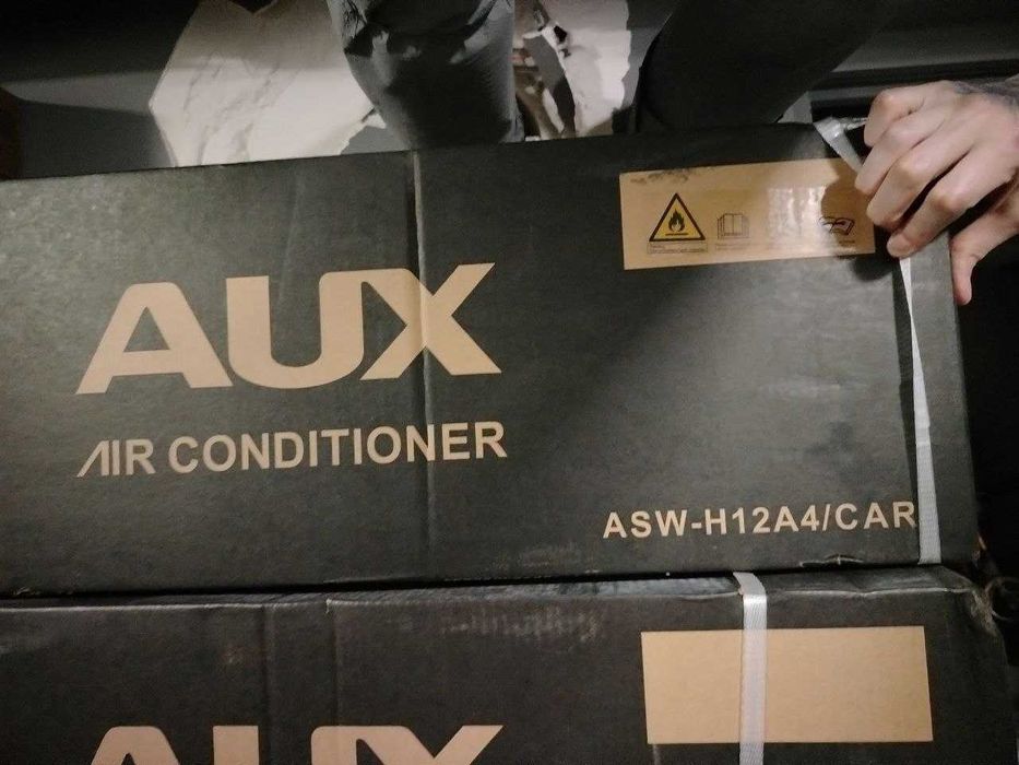 Кондиционер AUX CAR 12 Инверторный (ASW-H12A4/CAR) Гарантия 3 года!