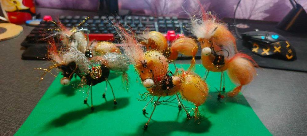 Мастер-класс:  Игрушки - лошадки ручной работы качественные - милые !