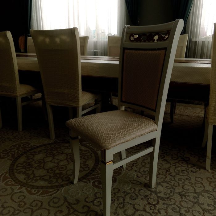 Стол гостиный 20 шт с стульями