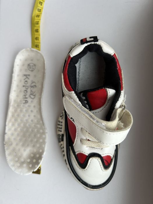 Кроссовки детские белые кожаные