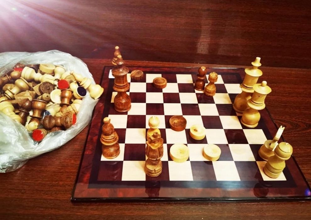 Шахматы, шашки, нарды. Дерево. Италия