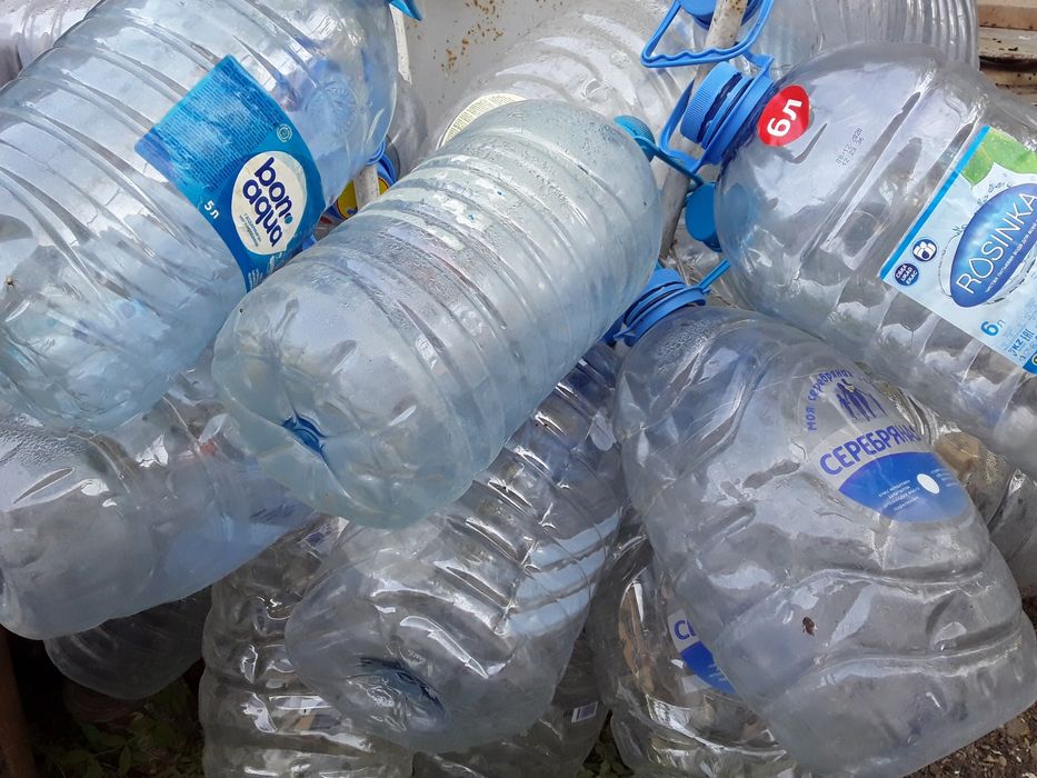 Баклажки 5-6л б/у