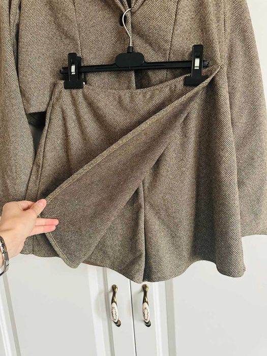 Compleu elegant,sacou si pantalon scurt marimea 38/40