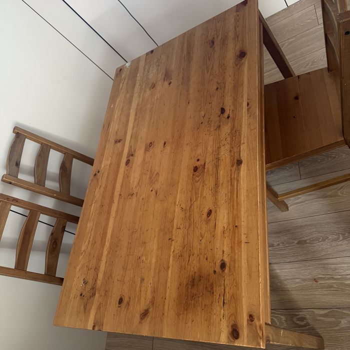 Стол и стулья IKEA