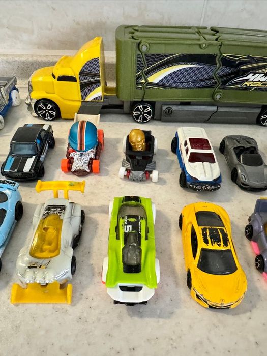 Машинки хотвилс Hot Wheels