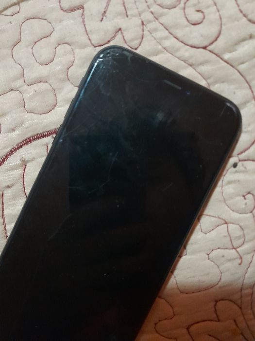 Vand IPhone XR blocat