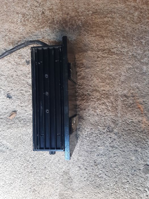 Vand Invertor ..  Se poate folosi si la panouri  solare