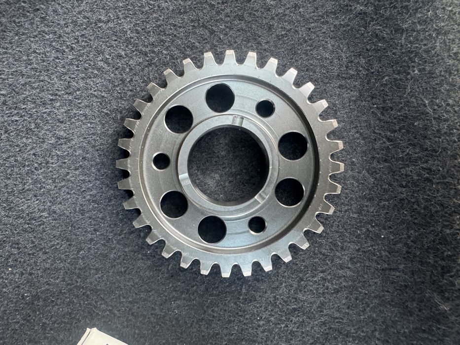 Ново оригинално зъбно колело за  KTM / Husqvarna – Part No: 79033012100