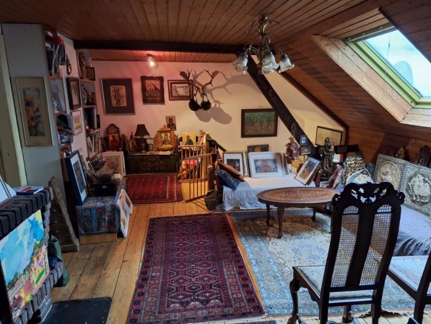 СПЕШНО Сграда Германия Крефелд 5 апартамнета 350 кв само за 360000 евр