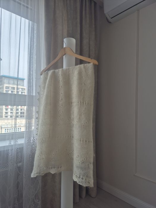 Теплый пуховый платок