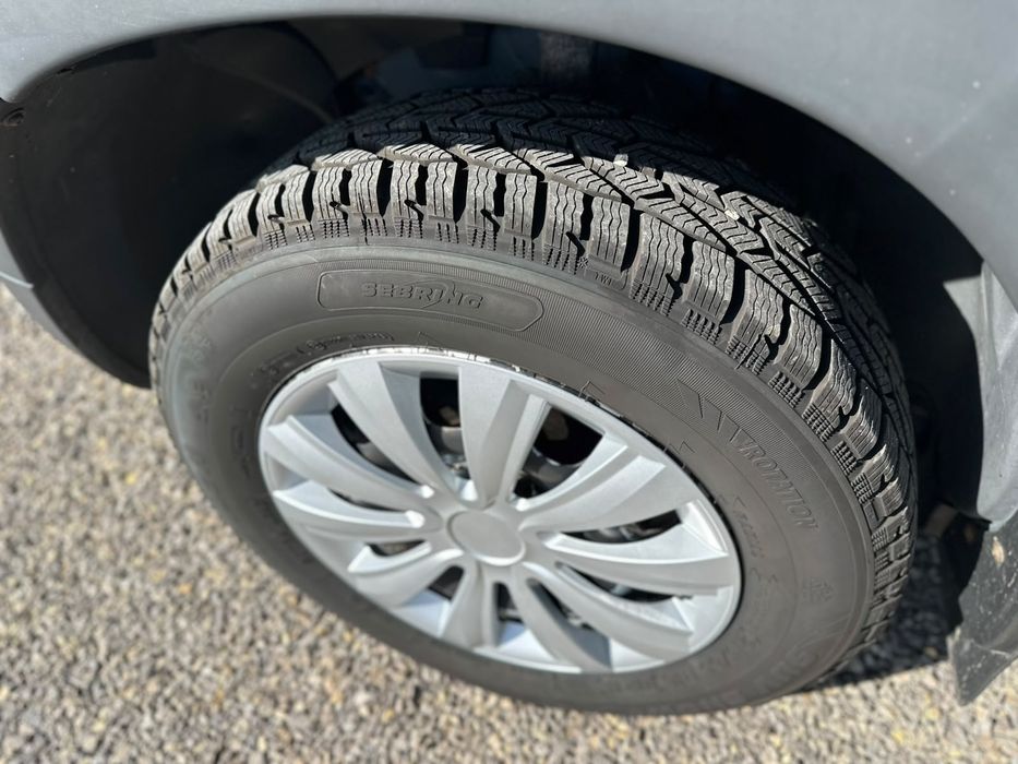Duster 2012 ,234 000