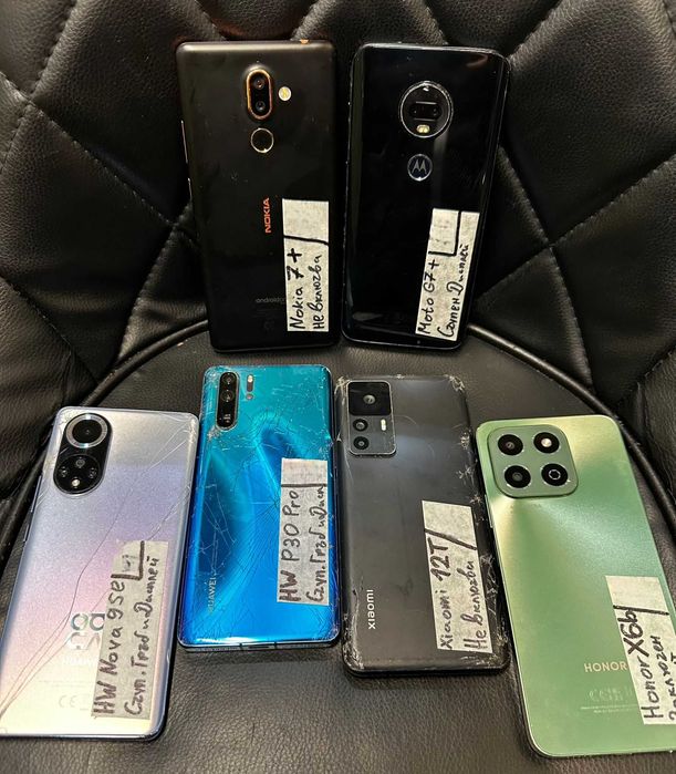 Tелефони за части