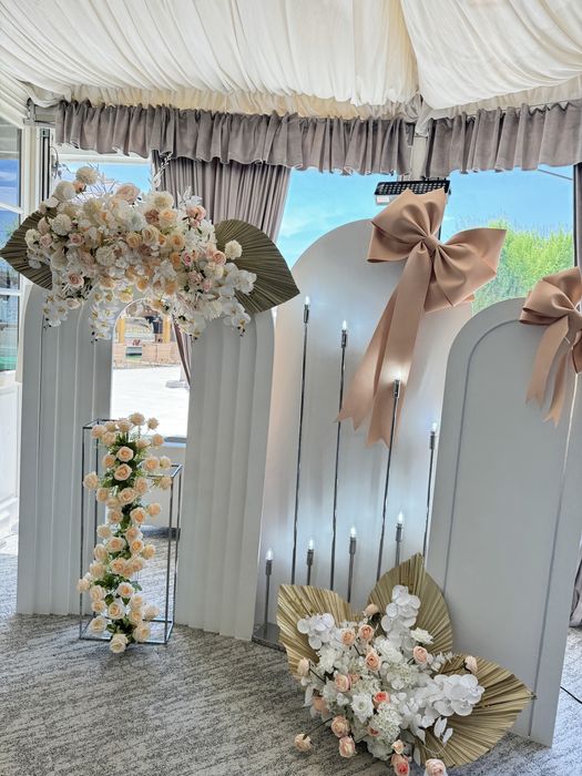 Organizare evenimente/Oglinda magica/aranjamente florale/fum greu