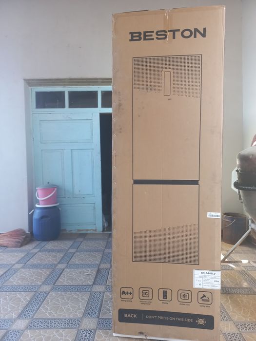 Холодильник сотилади янги