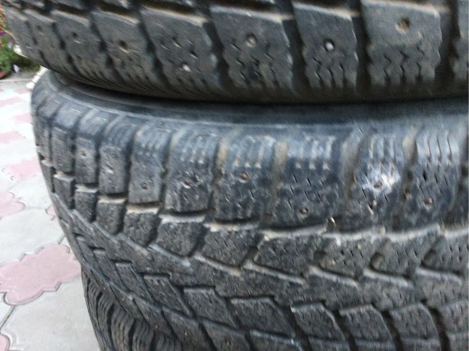 Прода. Резину на внедорожник