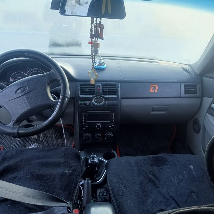 Продам Приору 2009год