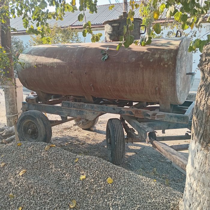 Ёмкист сув бочка телажка прицеп