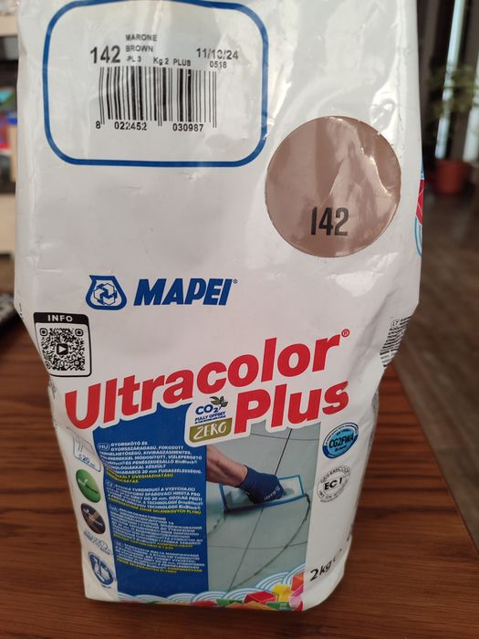 Фугин Mapei Uktracolor Plus 2 кг, цвят Marone brown 142